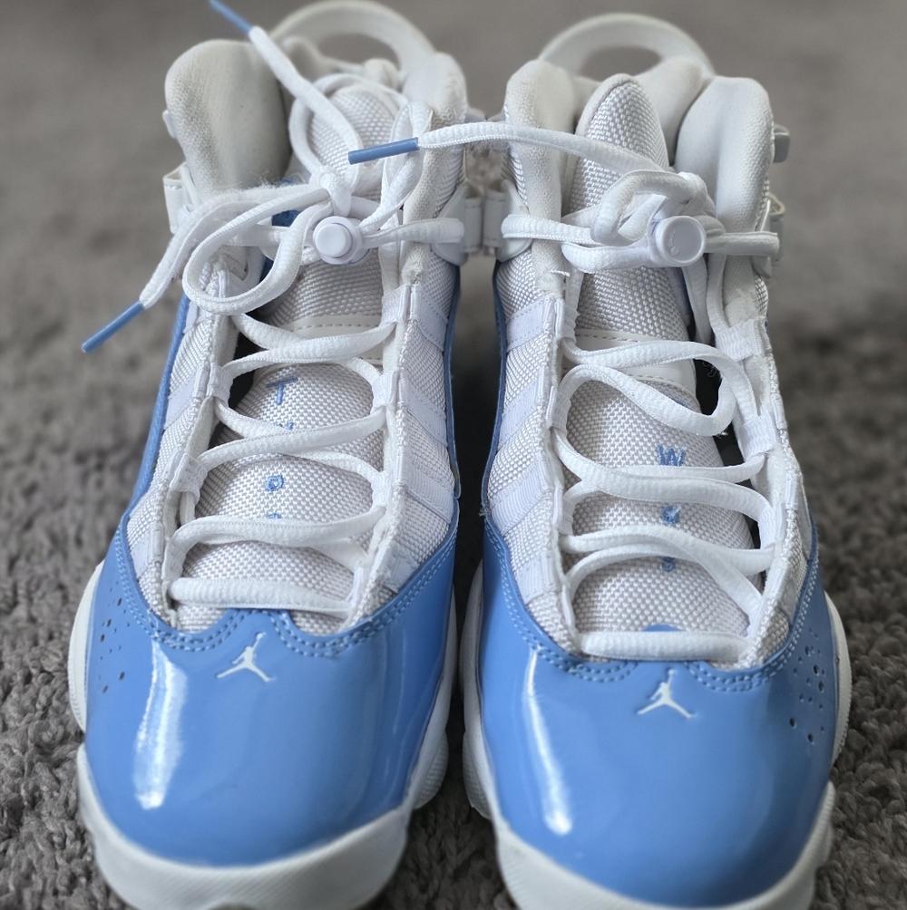 ❌️SOLD‼️ Jordan 6 Rings UNC